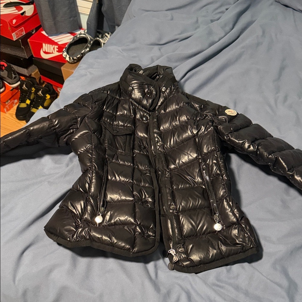 Moncler Shiny Black Puffer Jacket size 3 ( medium)